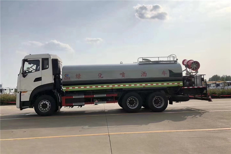 東風天龍后八輪20噸噴霧車，國六綠化噴灑車
